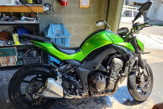 KAWASAKI Z1000 